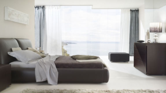 Rossetto USA New Pavo Upholstered Platform Bed